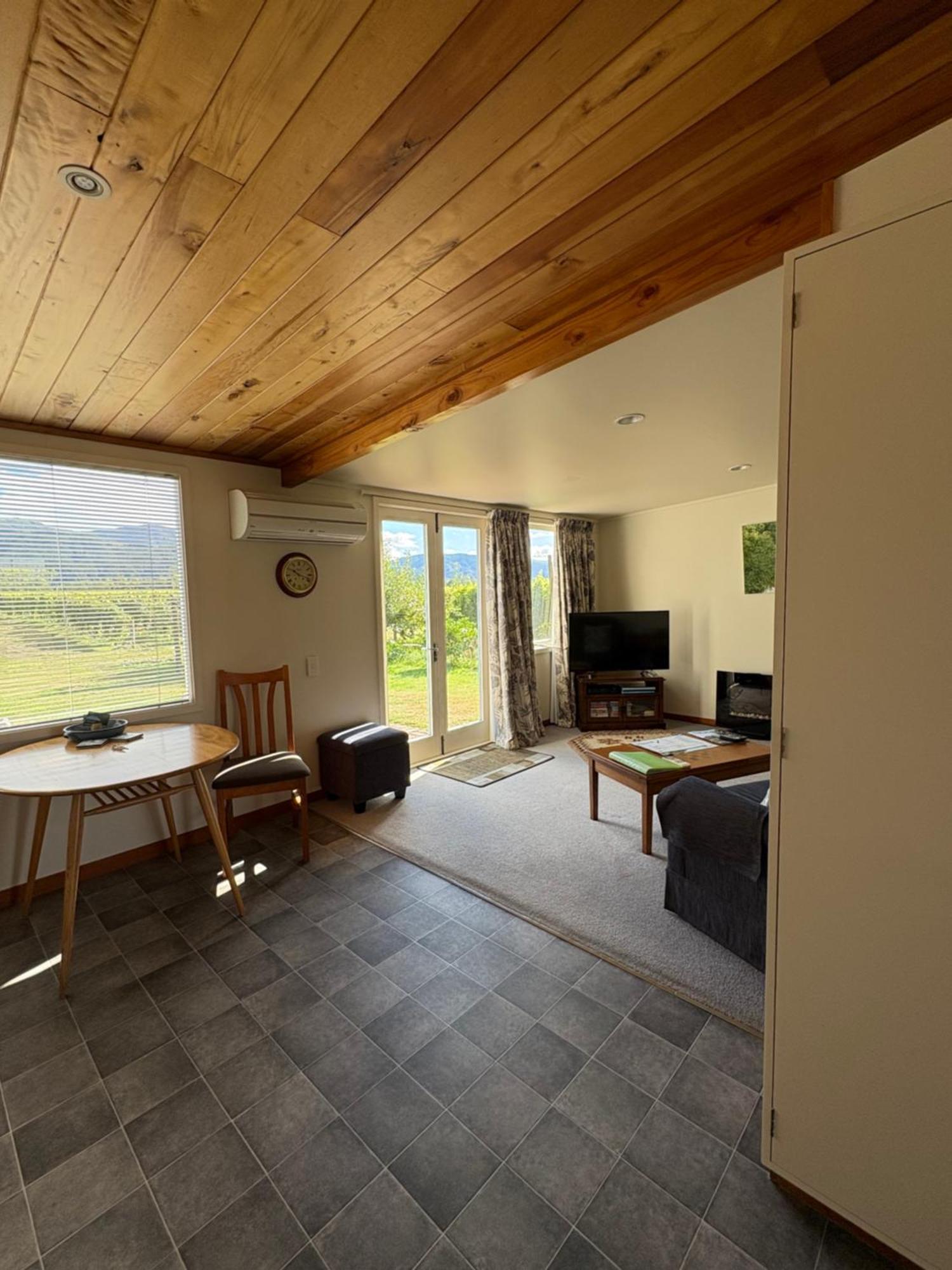 Vineyard Cottage In Blenheim On The Golden Mile Exteriör bild